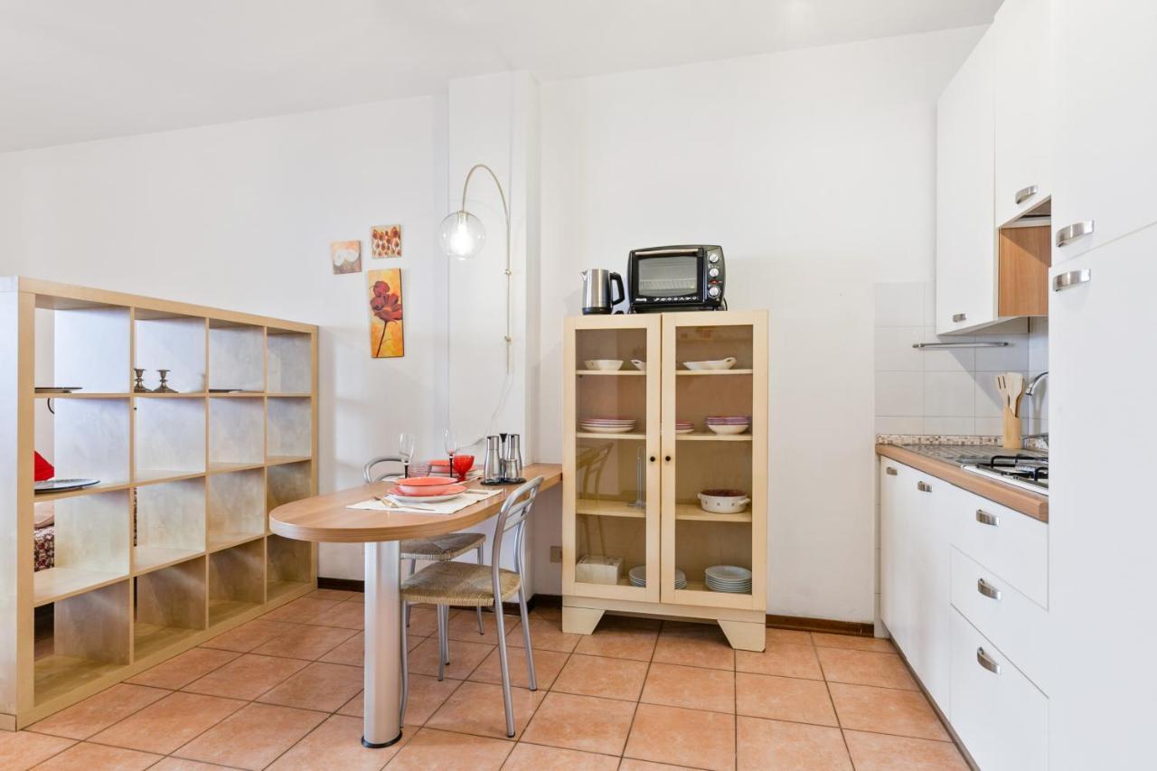 Pisa Airport & Station Cozy Flat - Private Parking