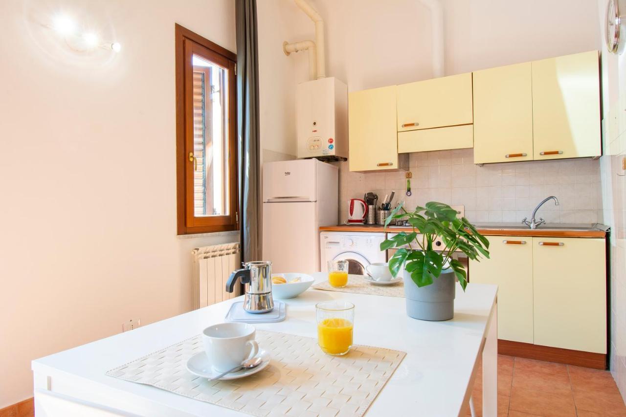 Altido Colorful Studio For 4 Near Leaning Tower With Parking Apartment