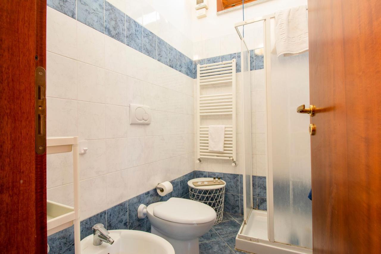 Apartment Altido Colorful Studio For 4 Near Leaning Tower With Parking