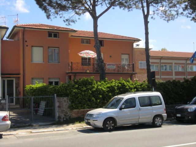 Martini - Tirrenia Apartment Pisa