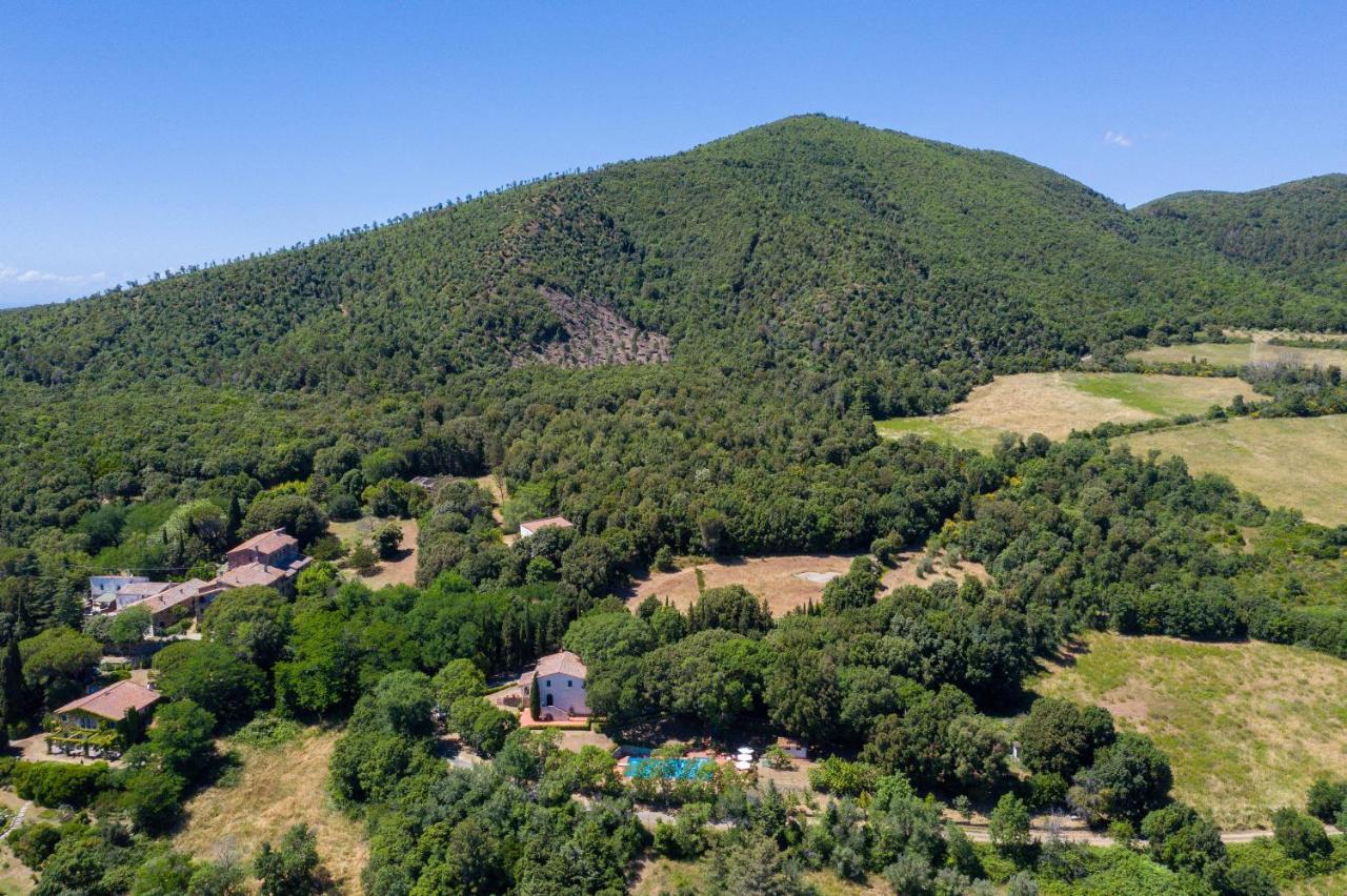 Villa Riparbella Villa *