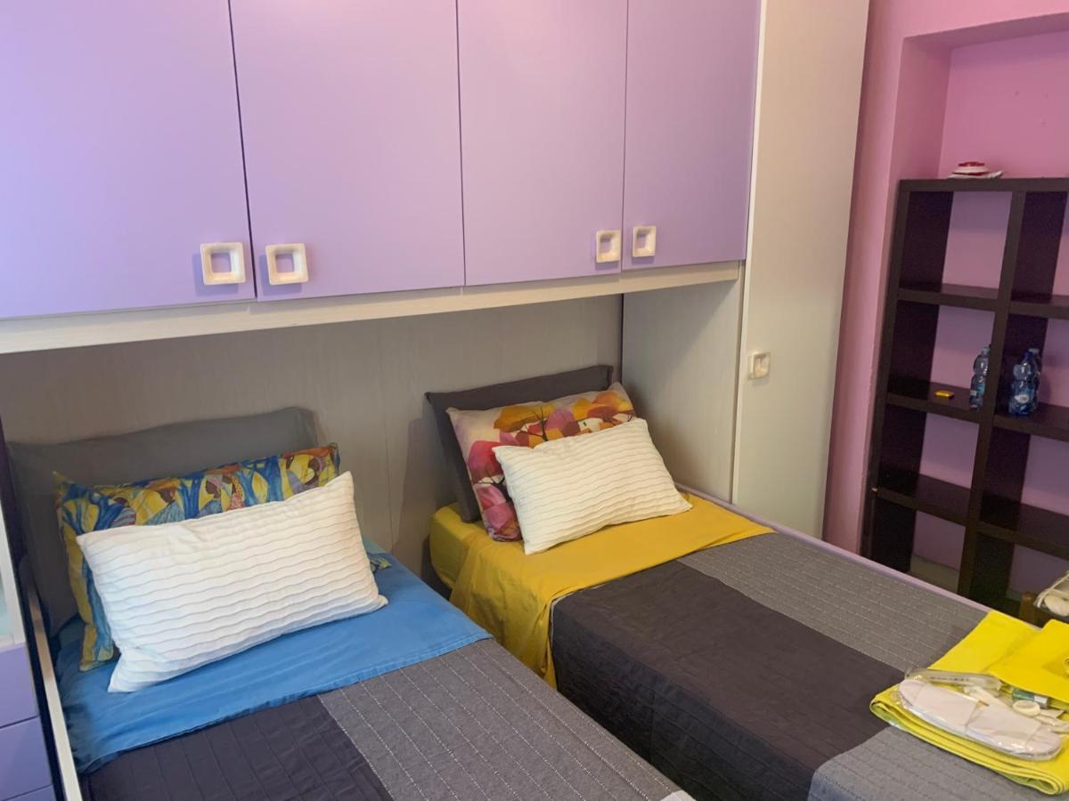 Train Station Apartment *