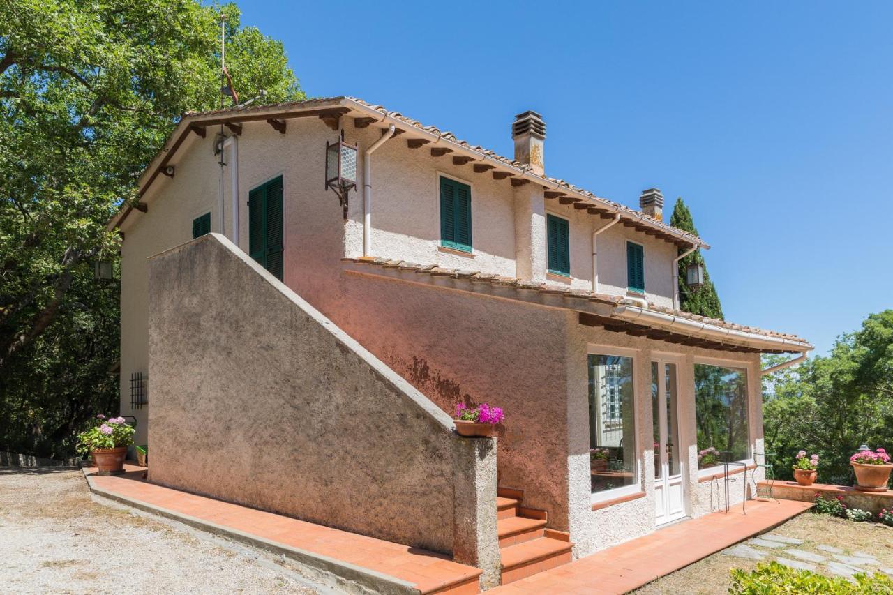 Villa Riparbella Villa *
