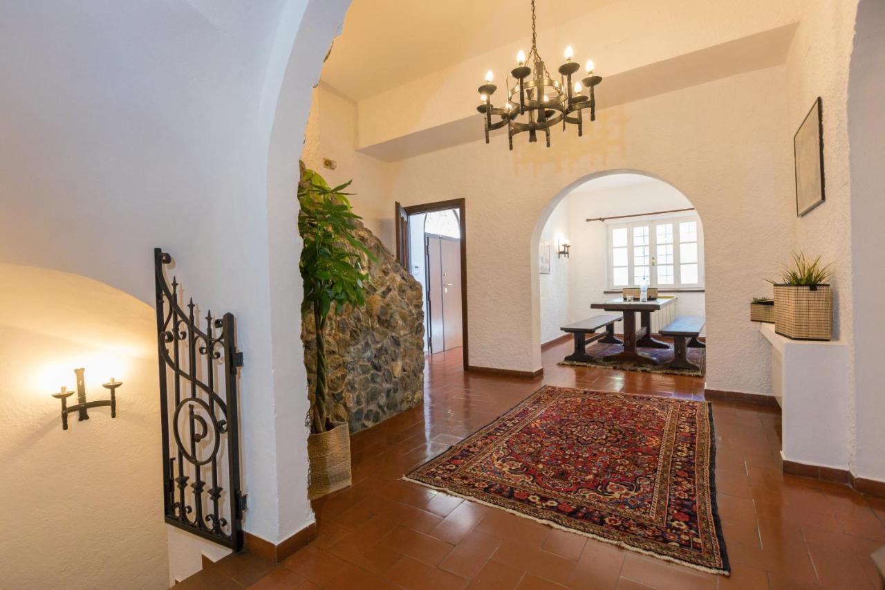 Villa Riparbella Villa *