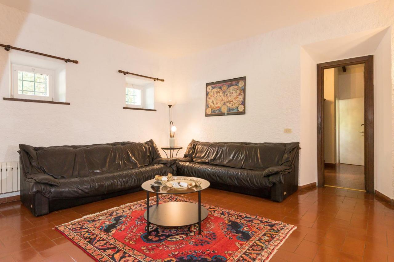 Villa Riparbella Villa *
