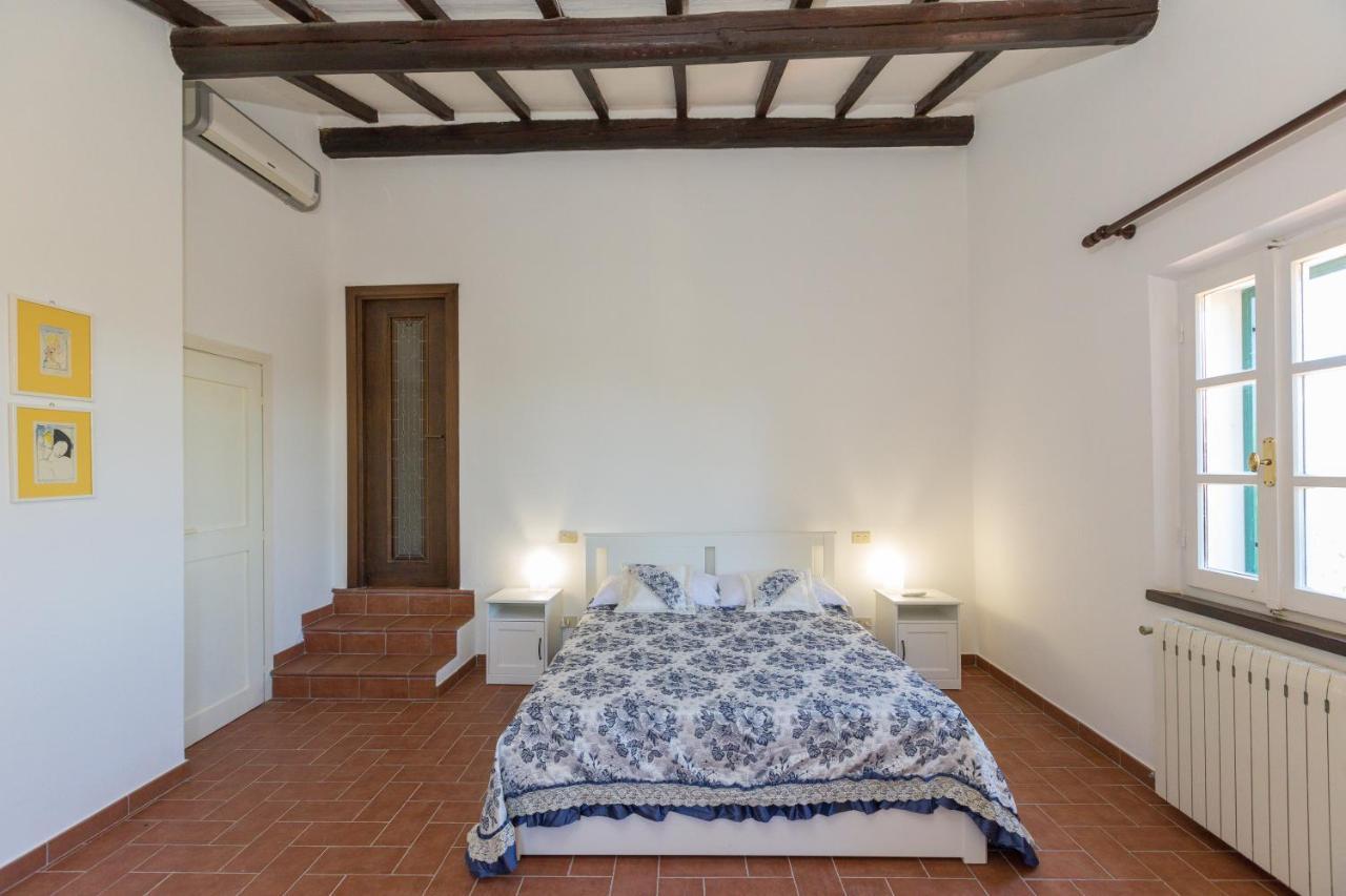 Villa Riparbella Villa *