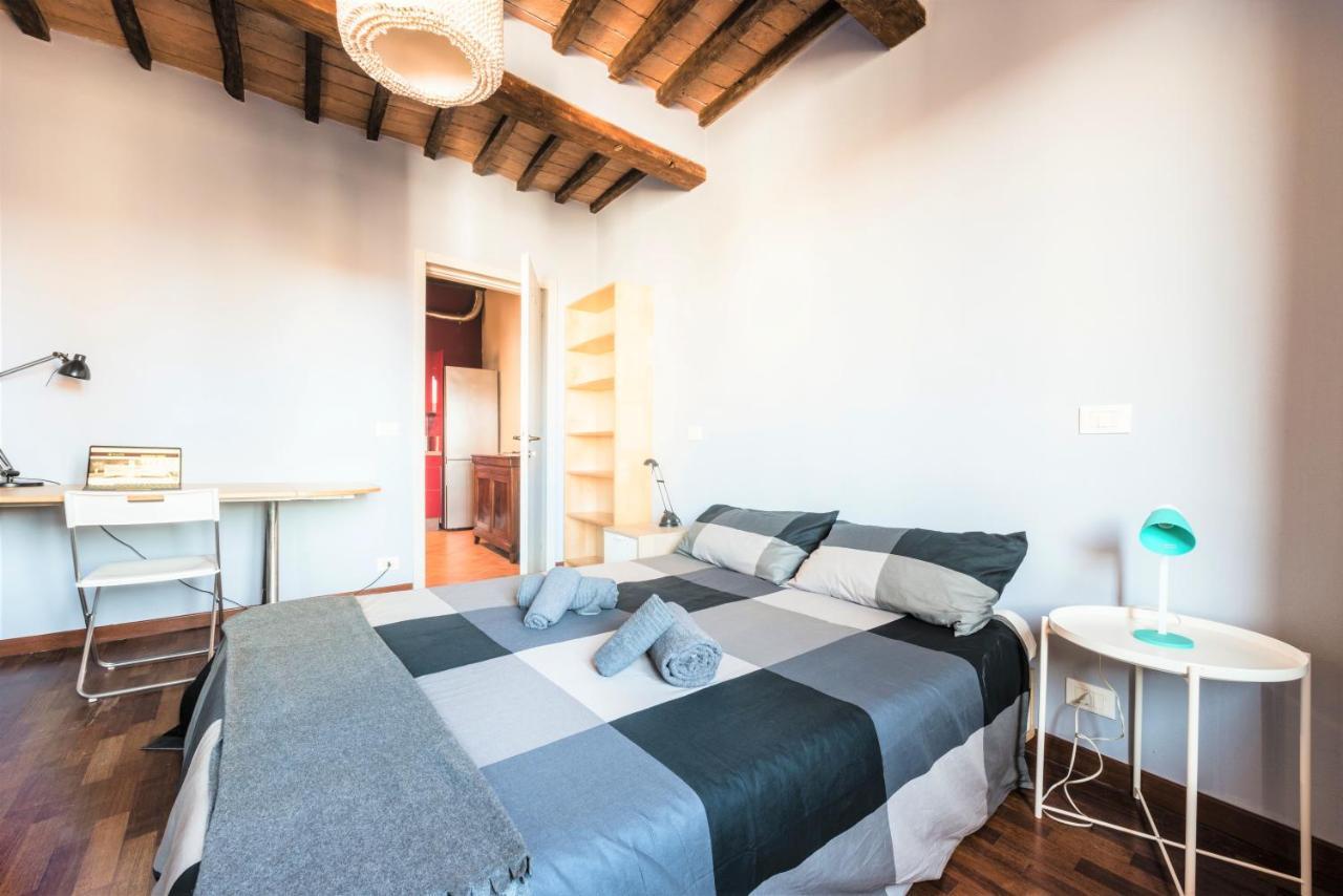 Hostly - La Pera - 2 Bedrooms, Full Center Apartment Pisa