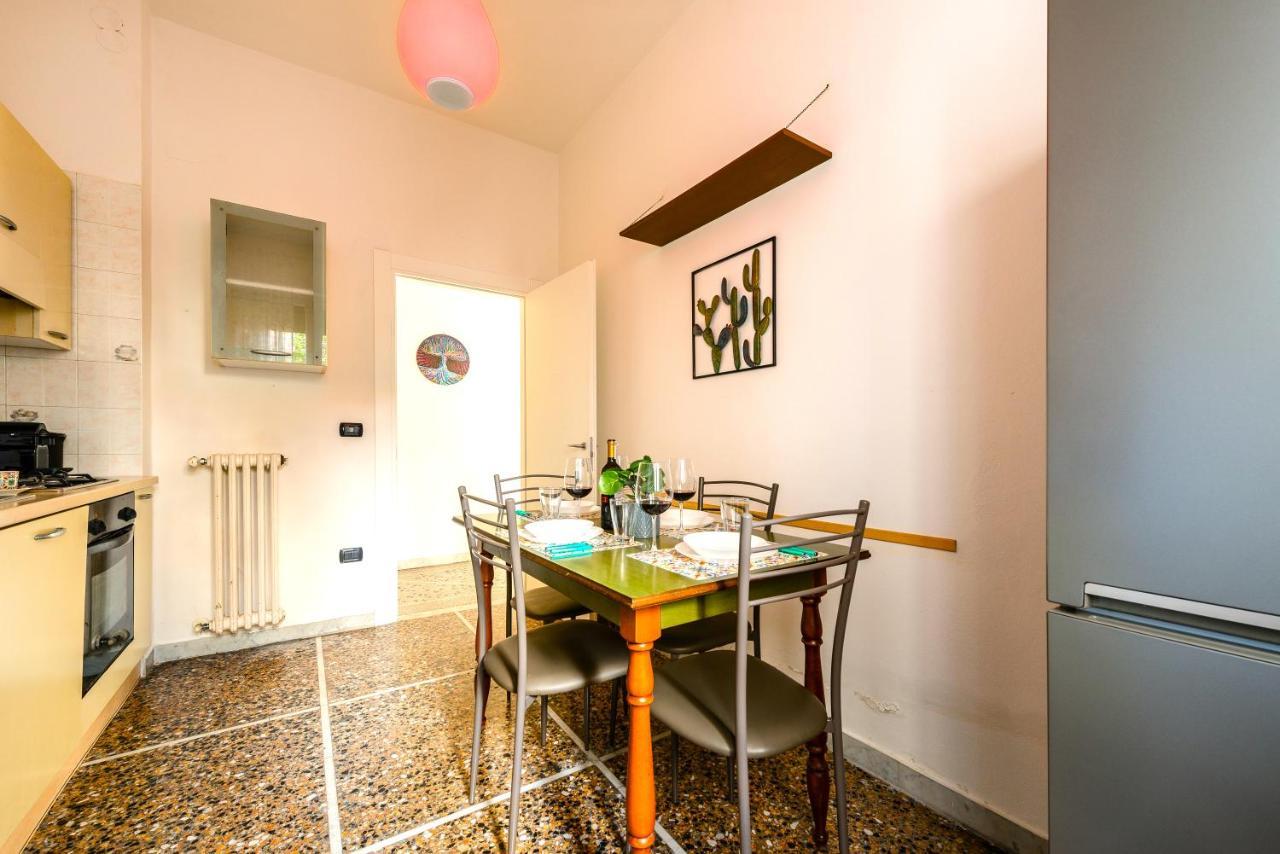 Hostly - The Urban Garden House - 3 Bedrooms, Garden, Great Location! Apartment Pisa