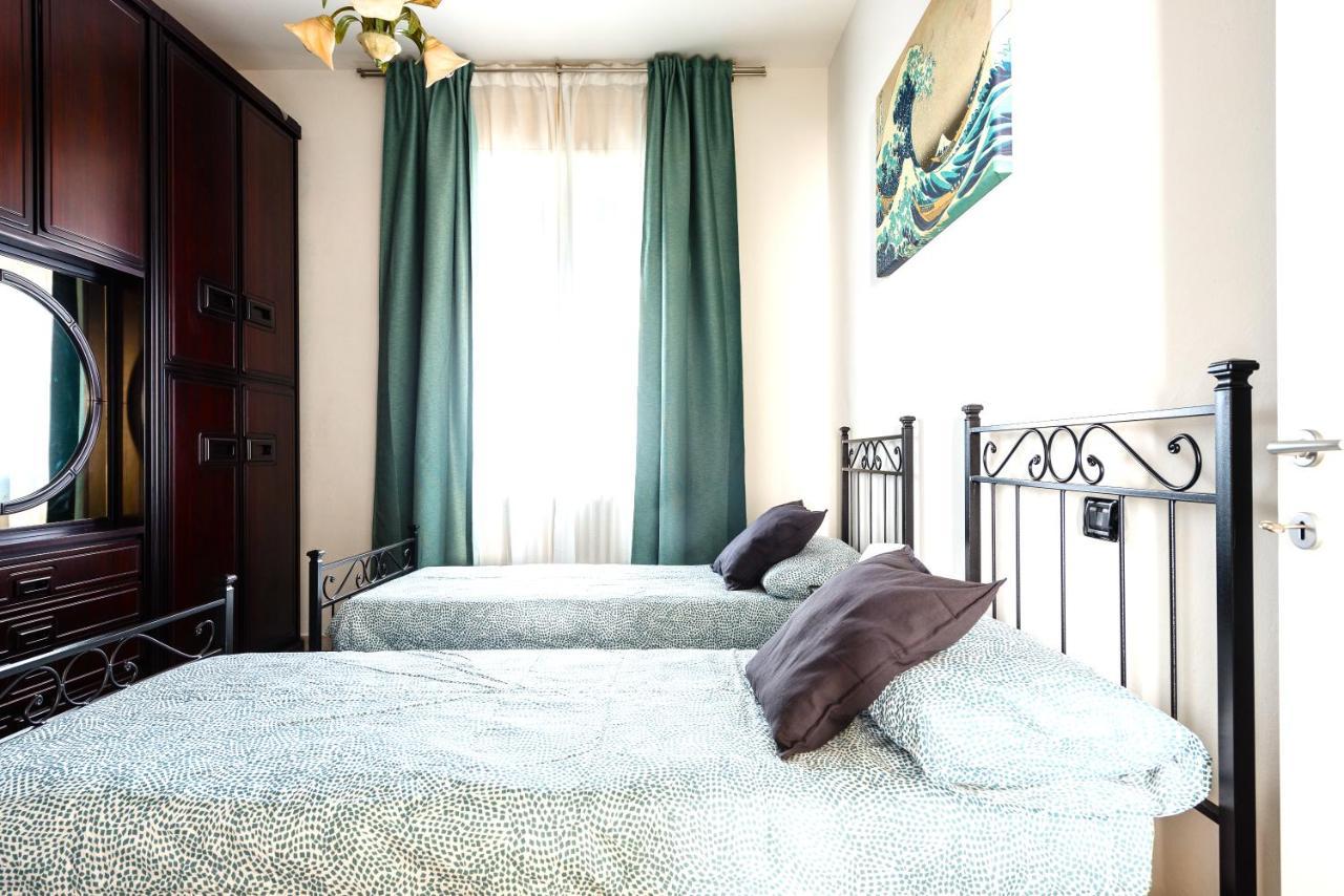 Hostly - The Urban Garden House - 3 Bedrooms, Garden, Great Location! Apartment *