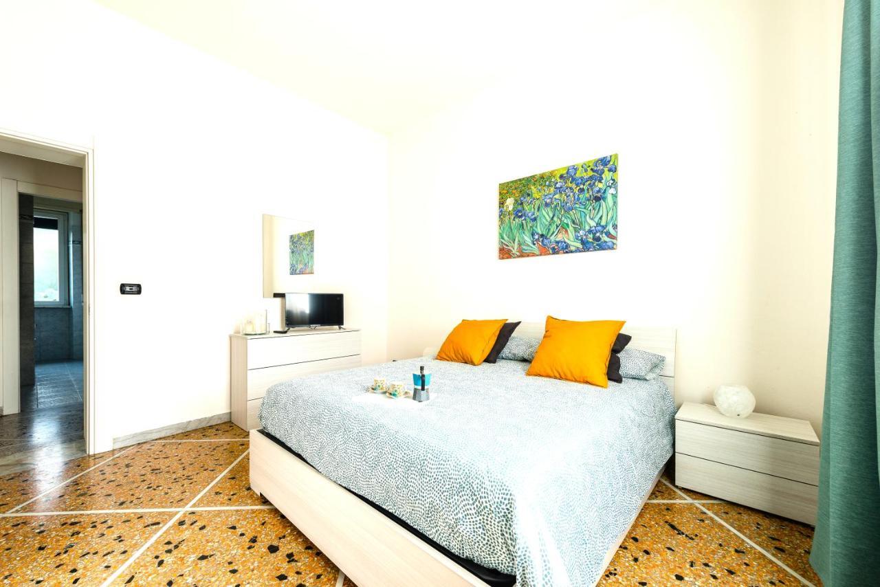 Hostly - The Urban Garden House - 3 Bedrooms, Garden, Great Location! * Pisa