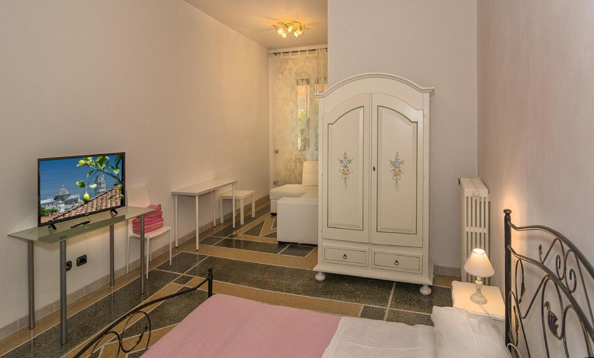 Gare 2 Bed & Breakfast Pisa