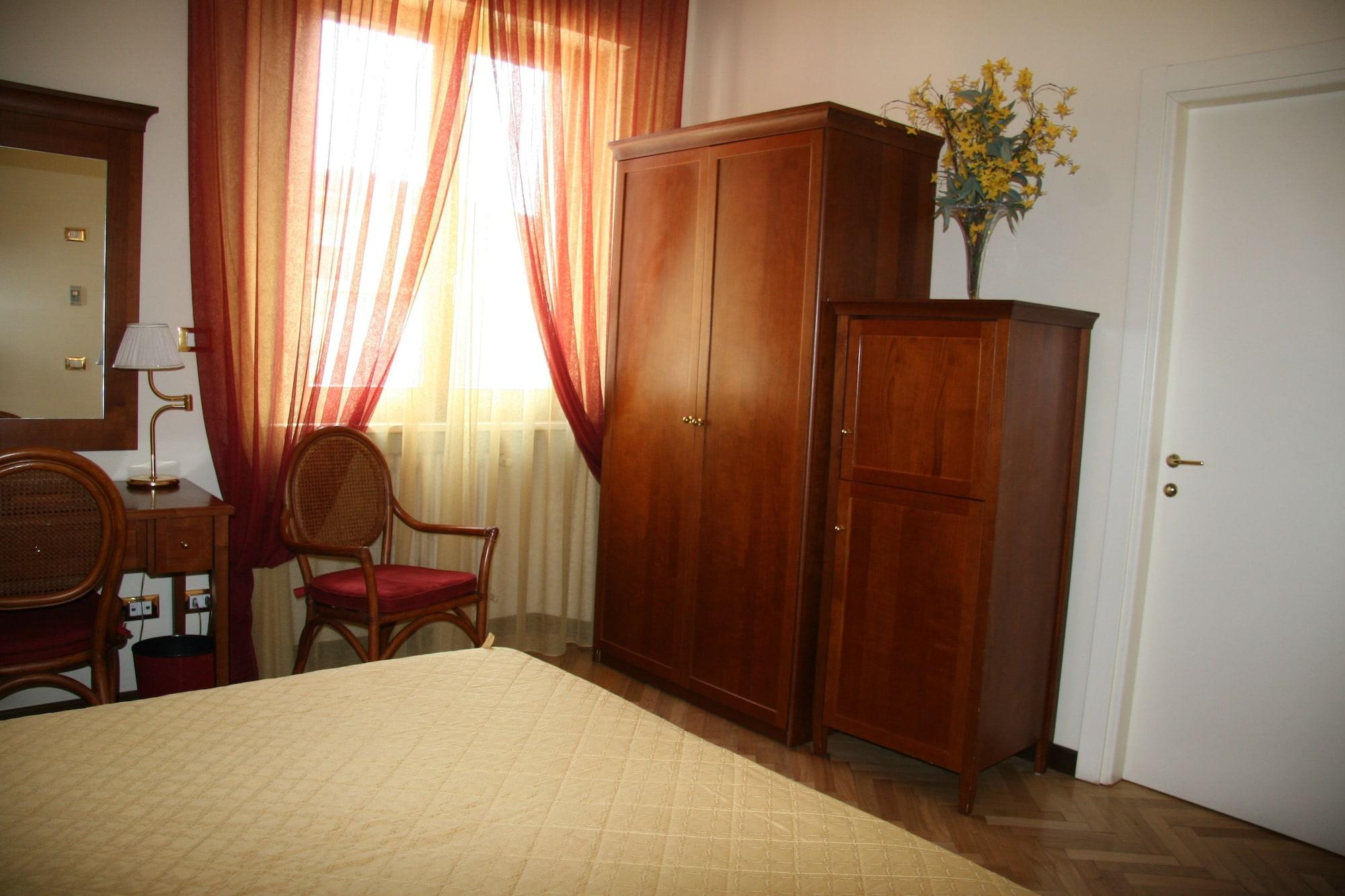 Hotel Alessandro Della Spina 3*