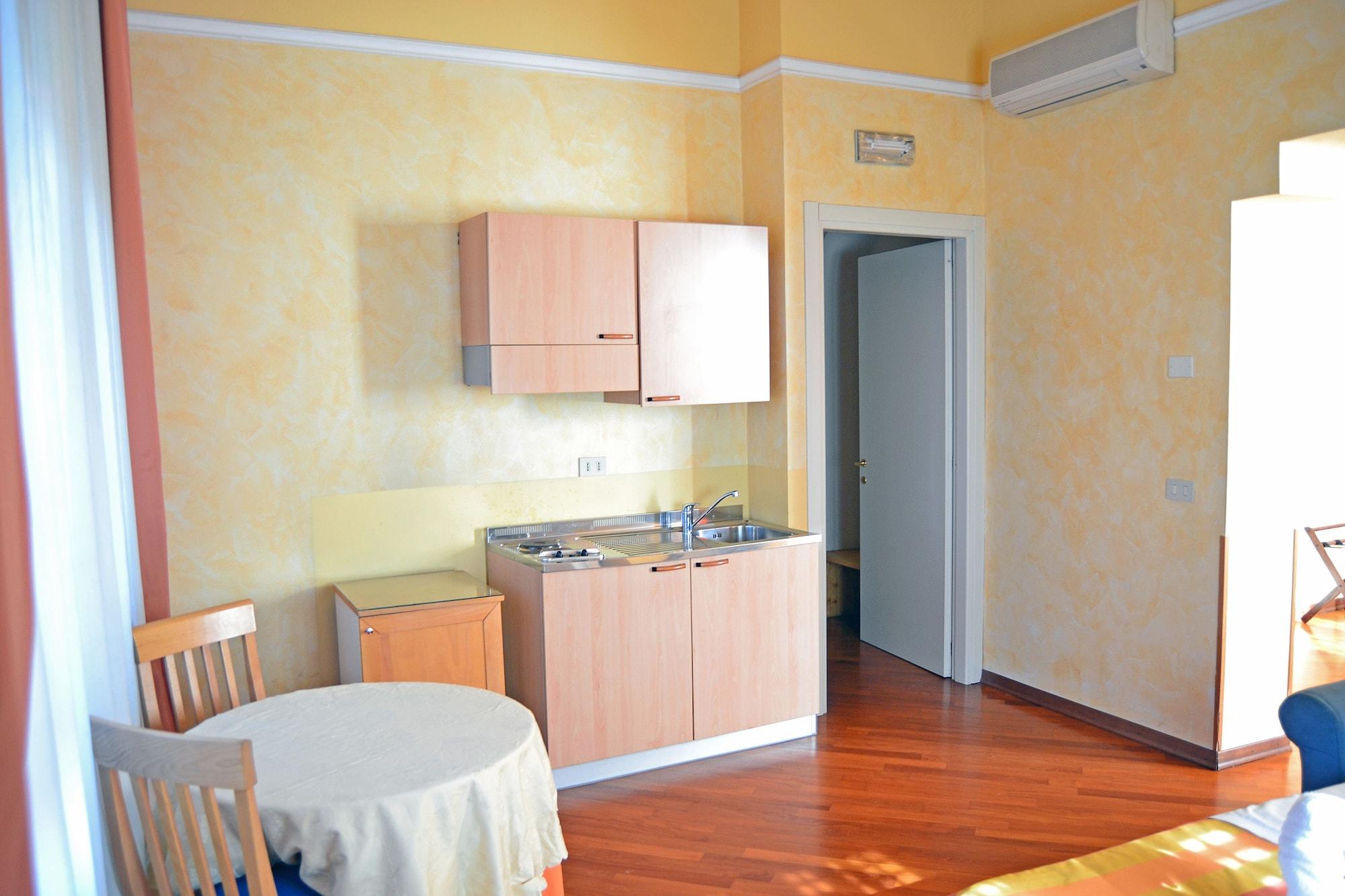 Athena Hotel