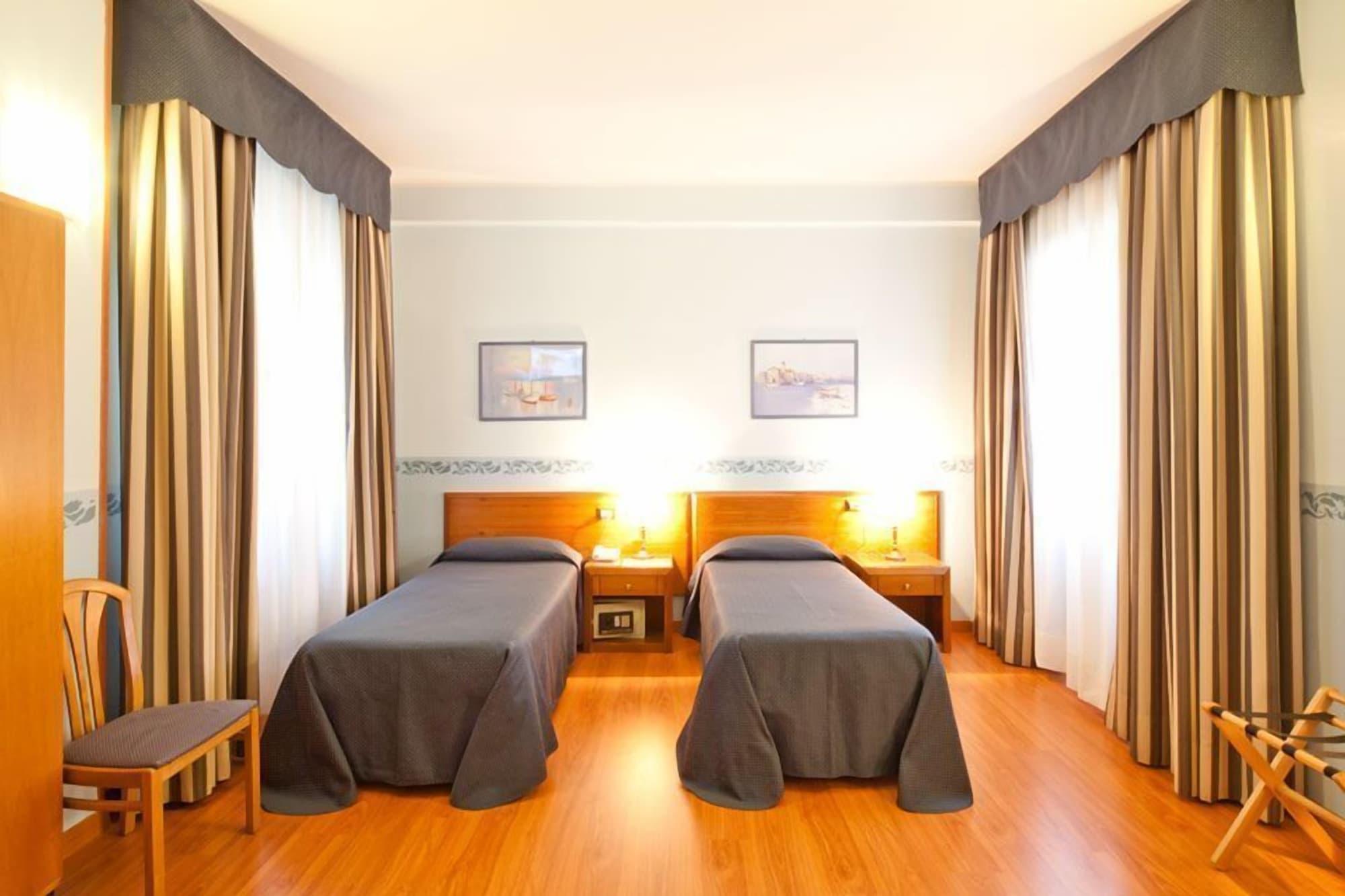 Terminus & Plaza Hotel 3*