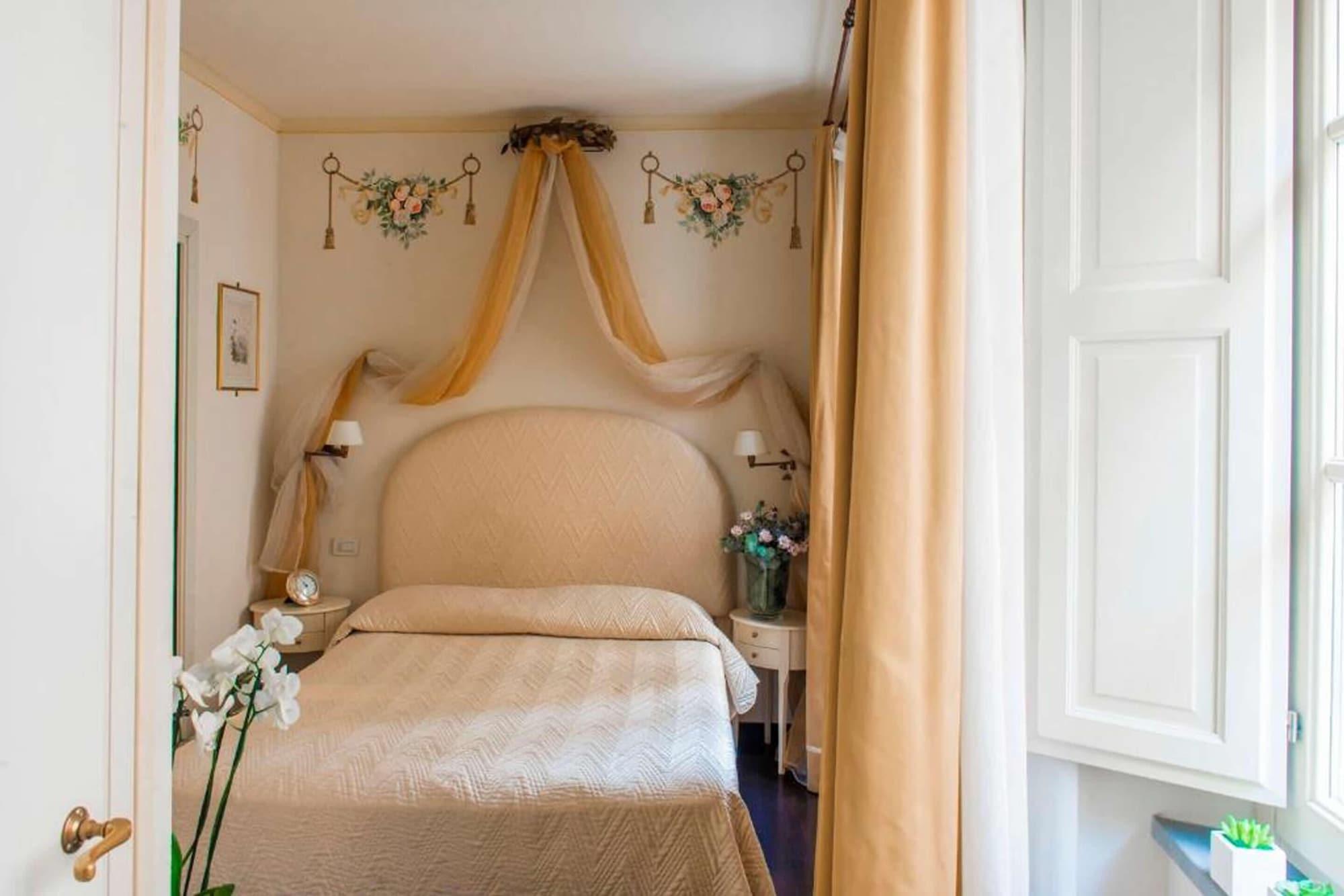 Relais Dei Fiori Dimora D'epoca Acomodação com café da manhã  3*
