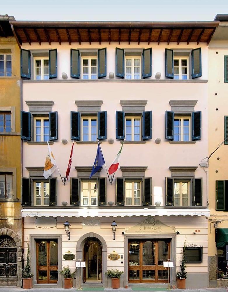 Relais Dei Fiori Dimora D'epoca 3*