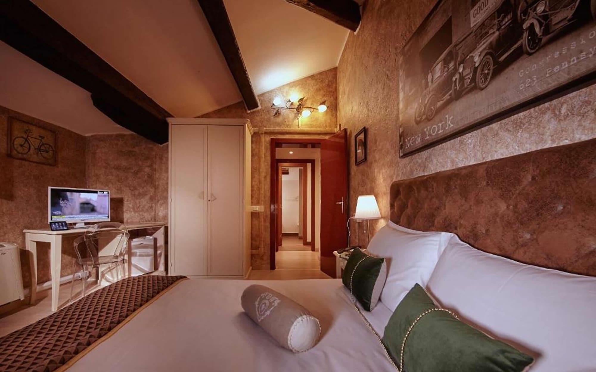 Hotel Tower 4*