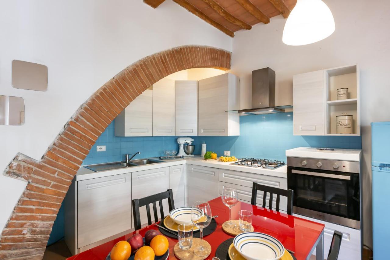 Cisanello Rock With Patio And Barbecue *