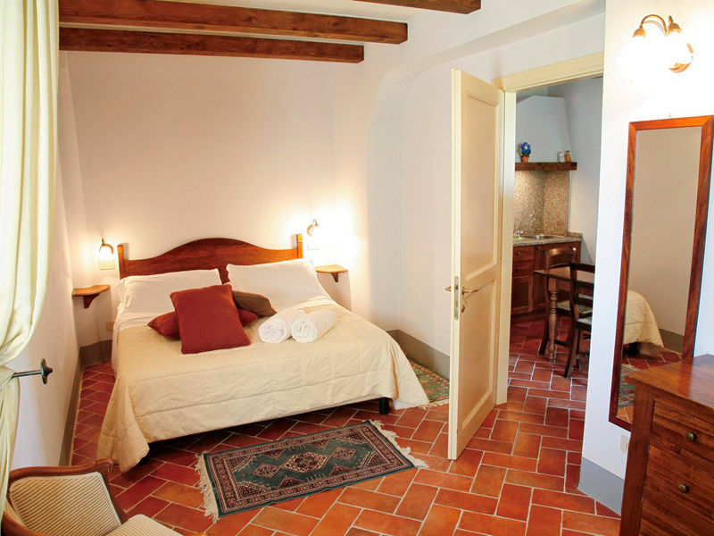 Granaio Borgo Di Colleoli Pisa