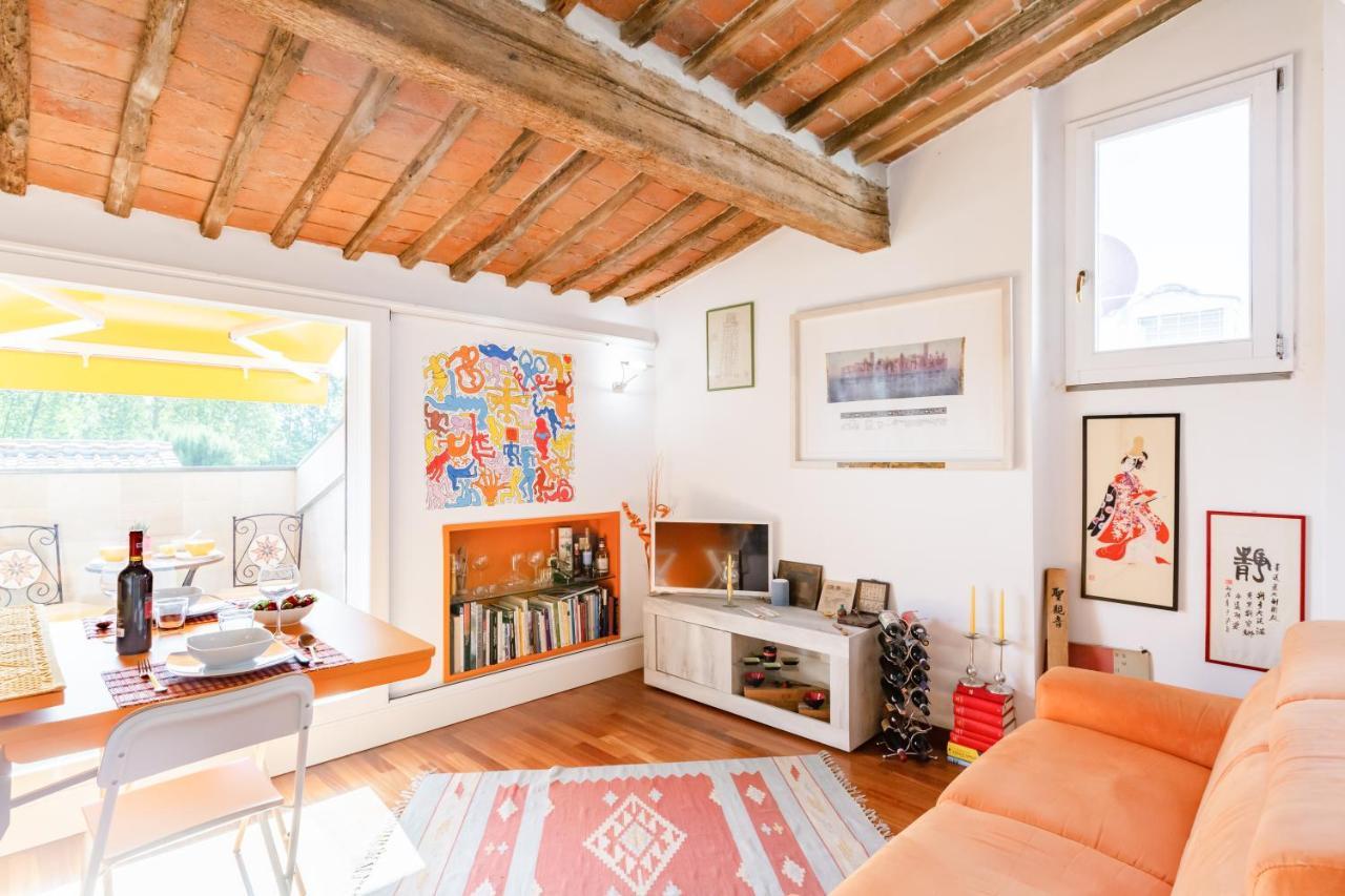 Piazza Dei Cavalieri Orange Attic Apartment Pisa