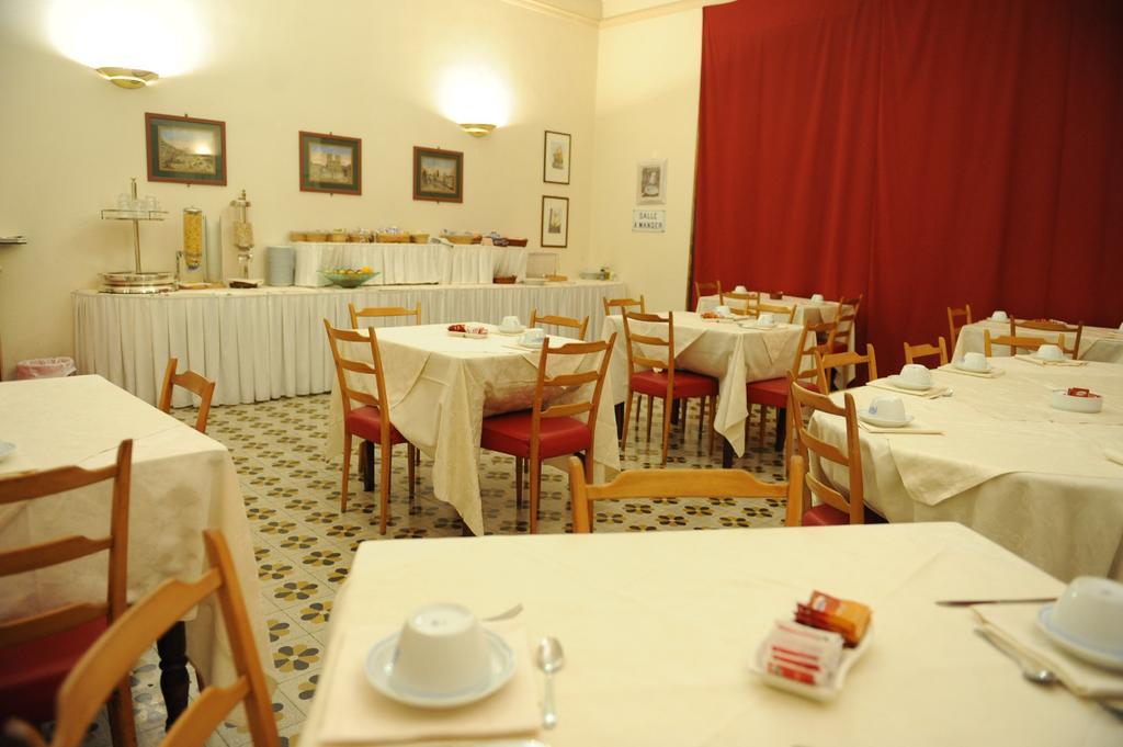 Royal Victoria Hotel