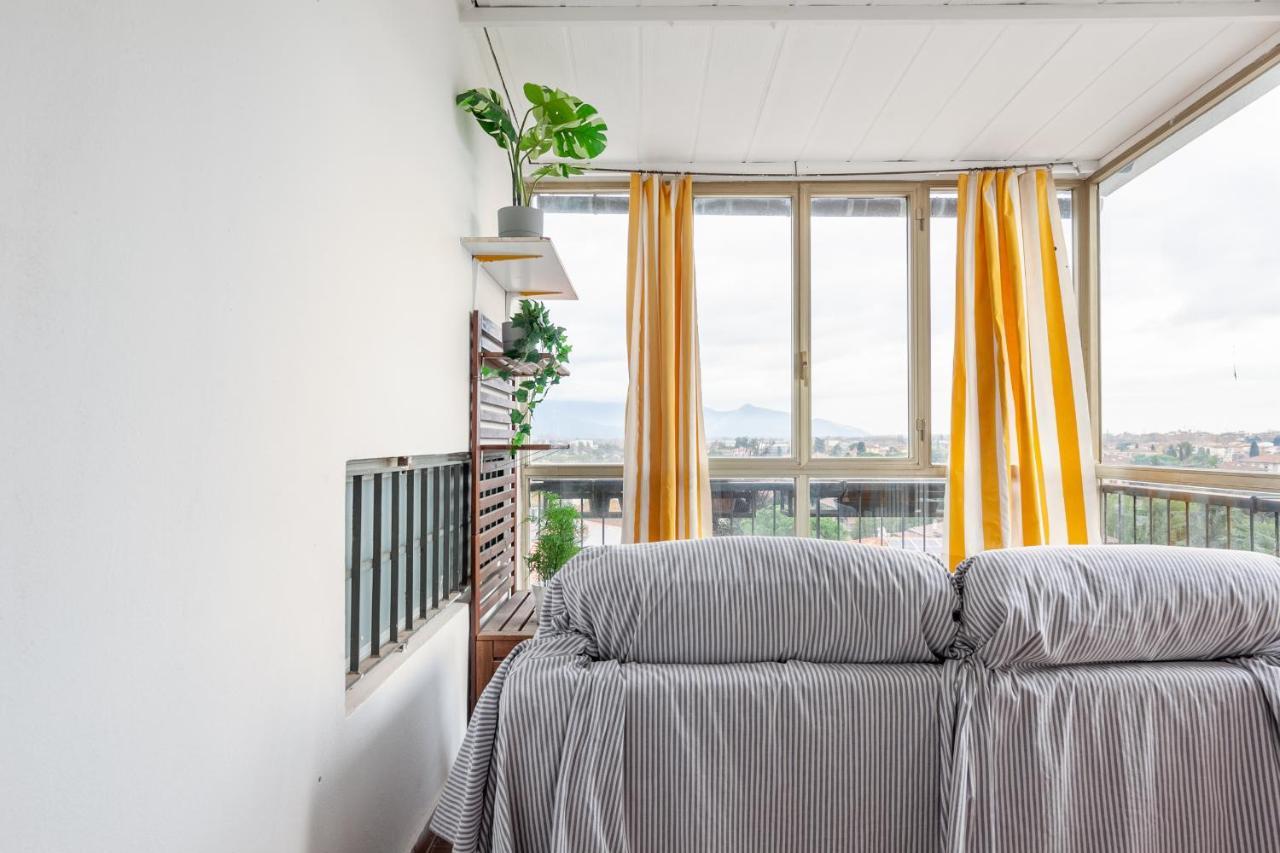 Bright Penthouse With Panoramic View *