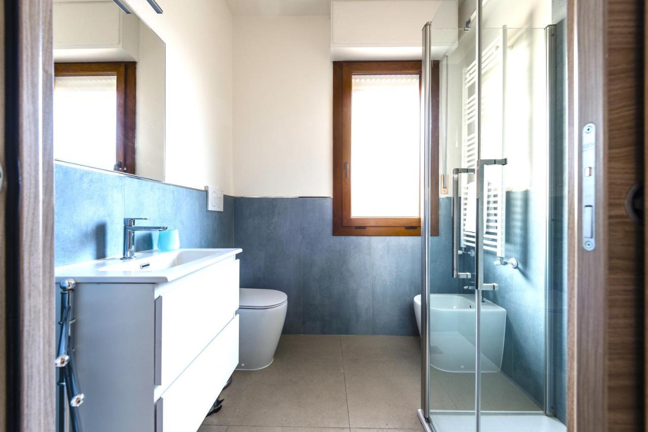 Hostly - Cisanello - Light And Colors Apartamento *
