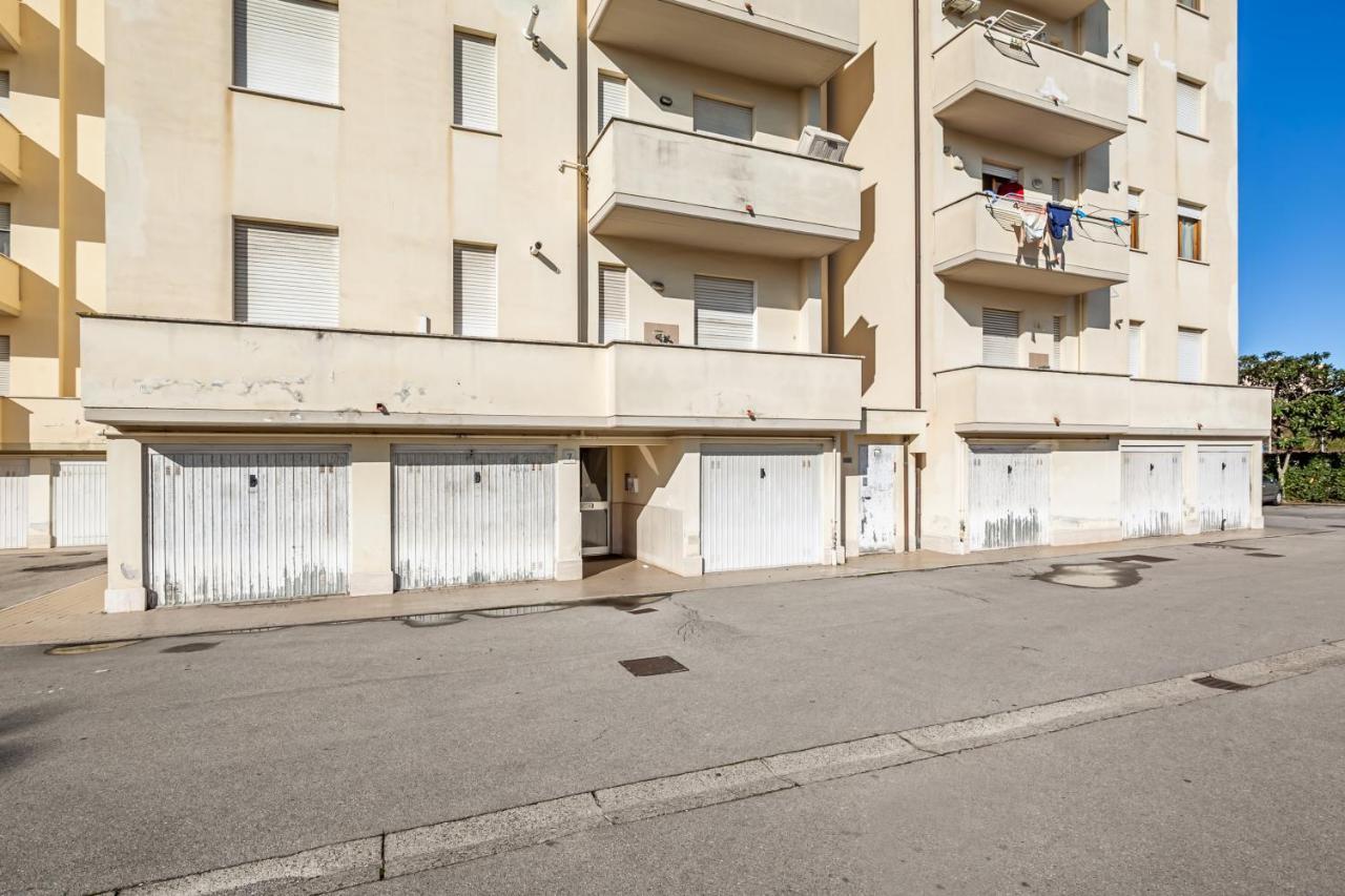 Cozy Near The Hospital With 2 Balconies! Apartamento