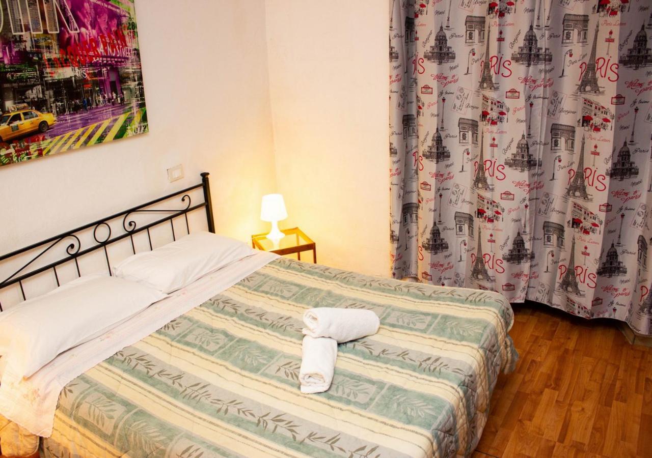 Studio Apartment *