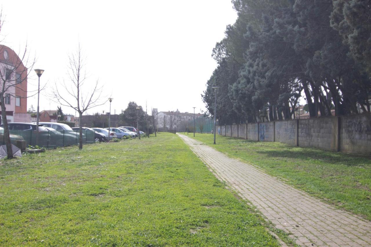 1km Dalla Torre Appart. Con Balcone E Posto Auto Pisa
