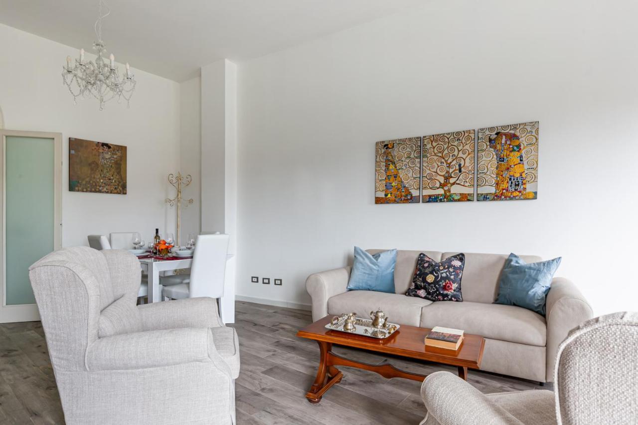 Lungarno Elegant With Panoramic Balcony Apartment Pisa
