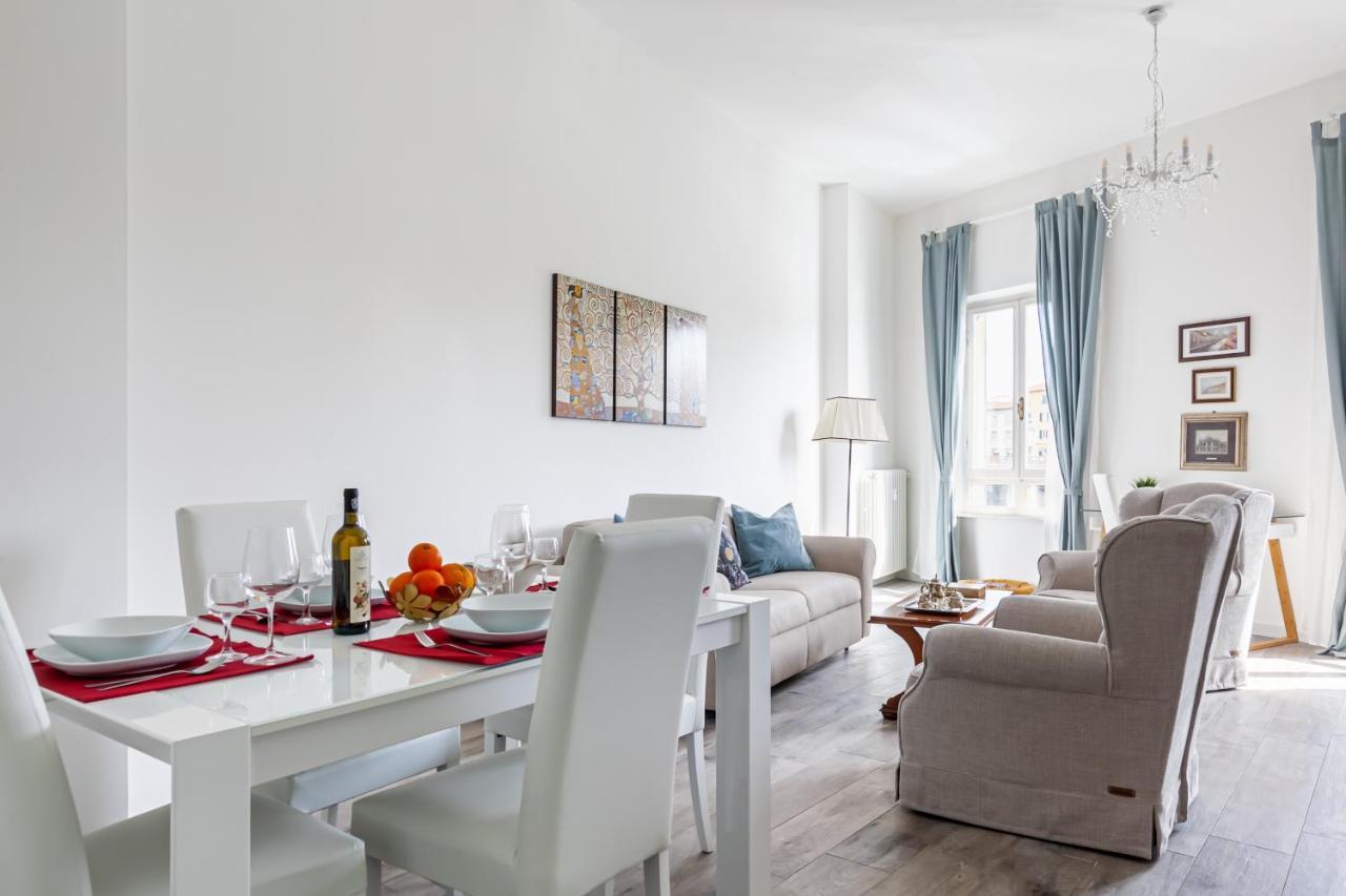 Apartment Lungarno Elegant With Panoramic Balcony Pisa