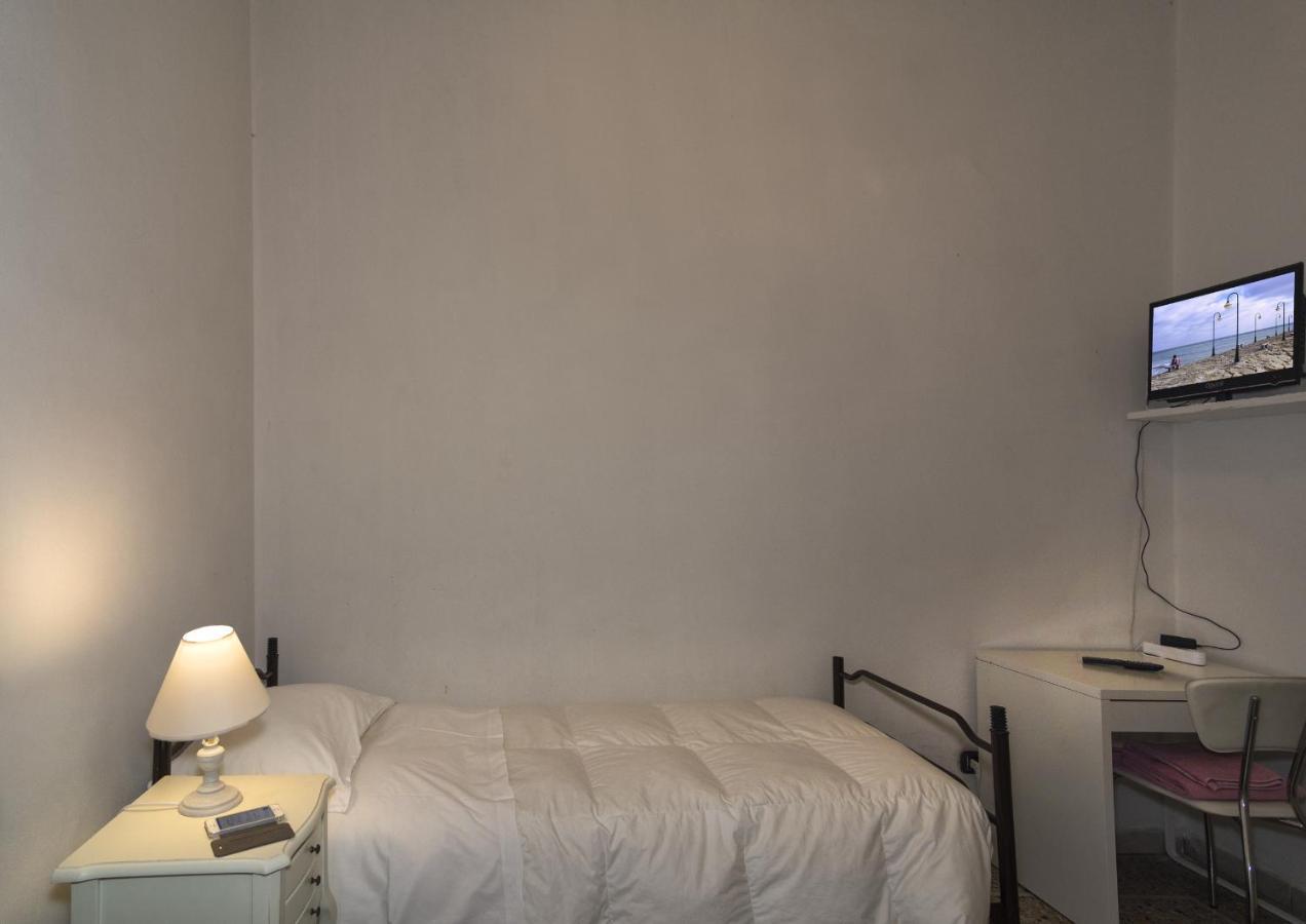 Gare 2 Bed & Breakfast Pisa