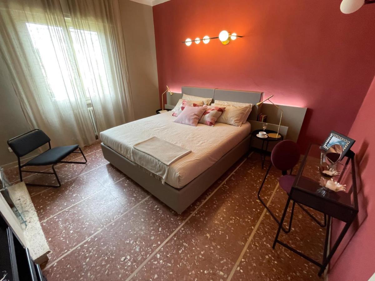 Apartment In A Tirrenia, Eleganza E Comfort A Pochi Passi Dal Mare