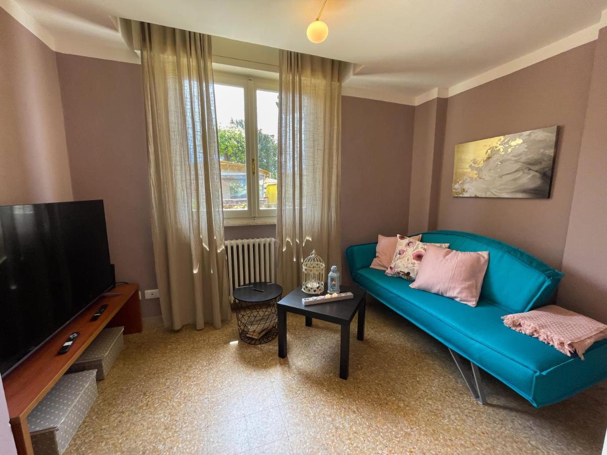 In A Tirrenia, Eleganza E Comfort A Pochi Passi Dal Mare Apartment *