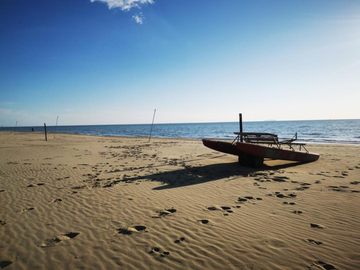 In A Tirrenia, Eleganza E Comfort A Pochi Passi Dal Mare * Pisa
