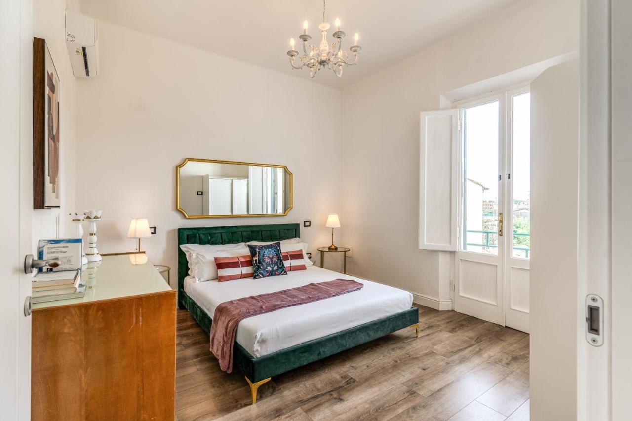 Aweshomeitaly - Park View Apartment