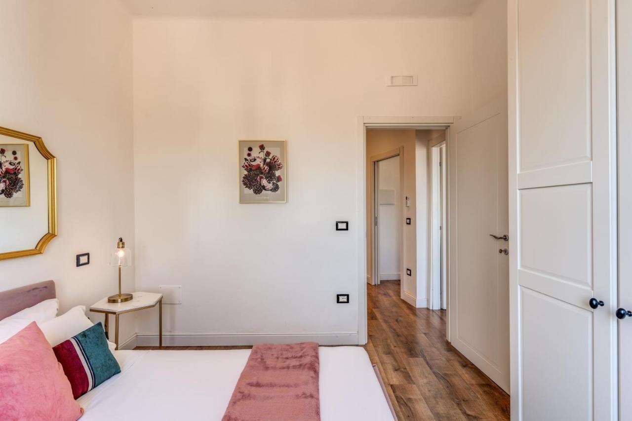 Aweshomeitaly - Park View Apartment