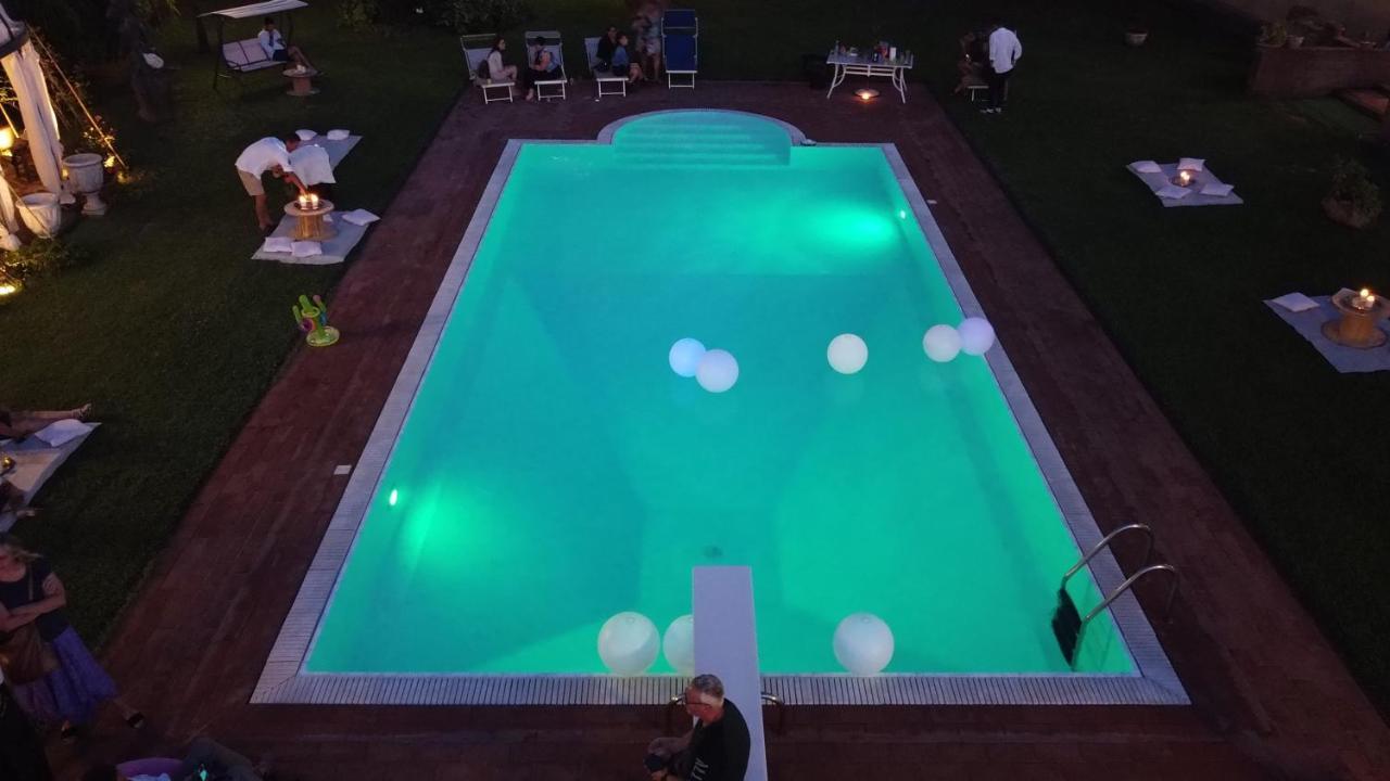 Luxury Pool & Garden Pousada *
