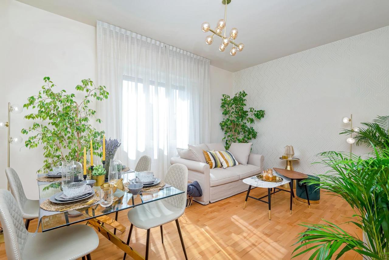 Apartment Art Deco' - Sleepwithme - Free Parking - Free Breakfast - Very Friendly Staff Pisa