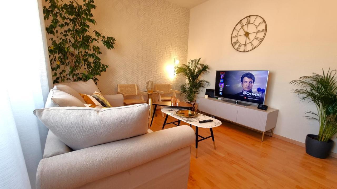 Apartment Art Deco' - Sleepwithme - Free Parking - Free Breakfast - Very Friendly Staff Pisa