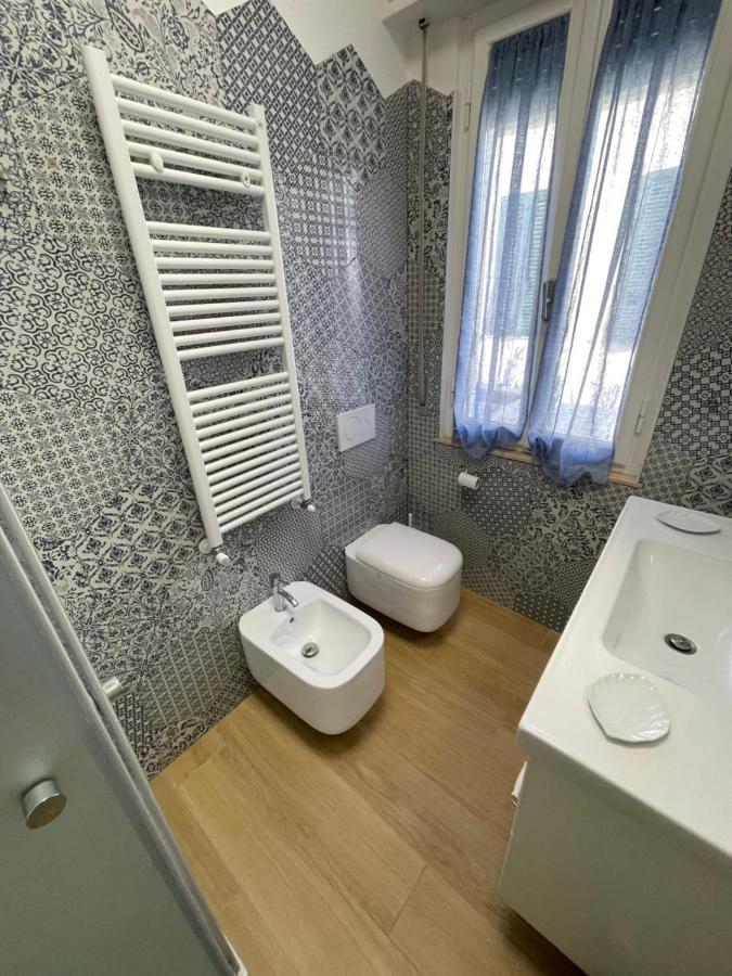 Bauhaus - Sleepwithme - Free Parking - Free Braeakfast - Very Friendly Staff Appartement Pisa