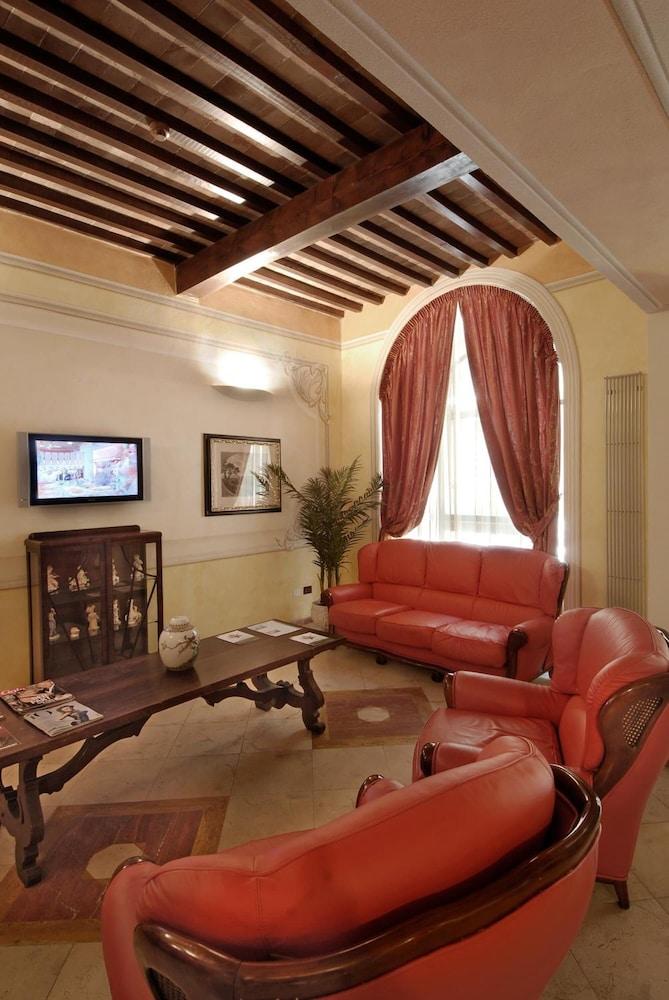 Hotel Bologna 4*