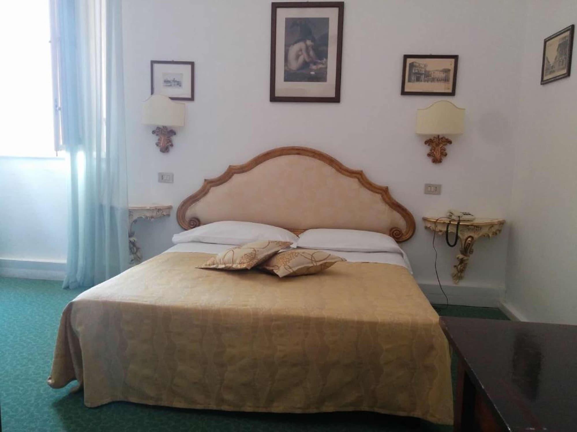 Hotel Kinzica 3*