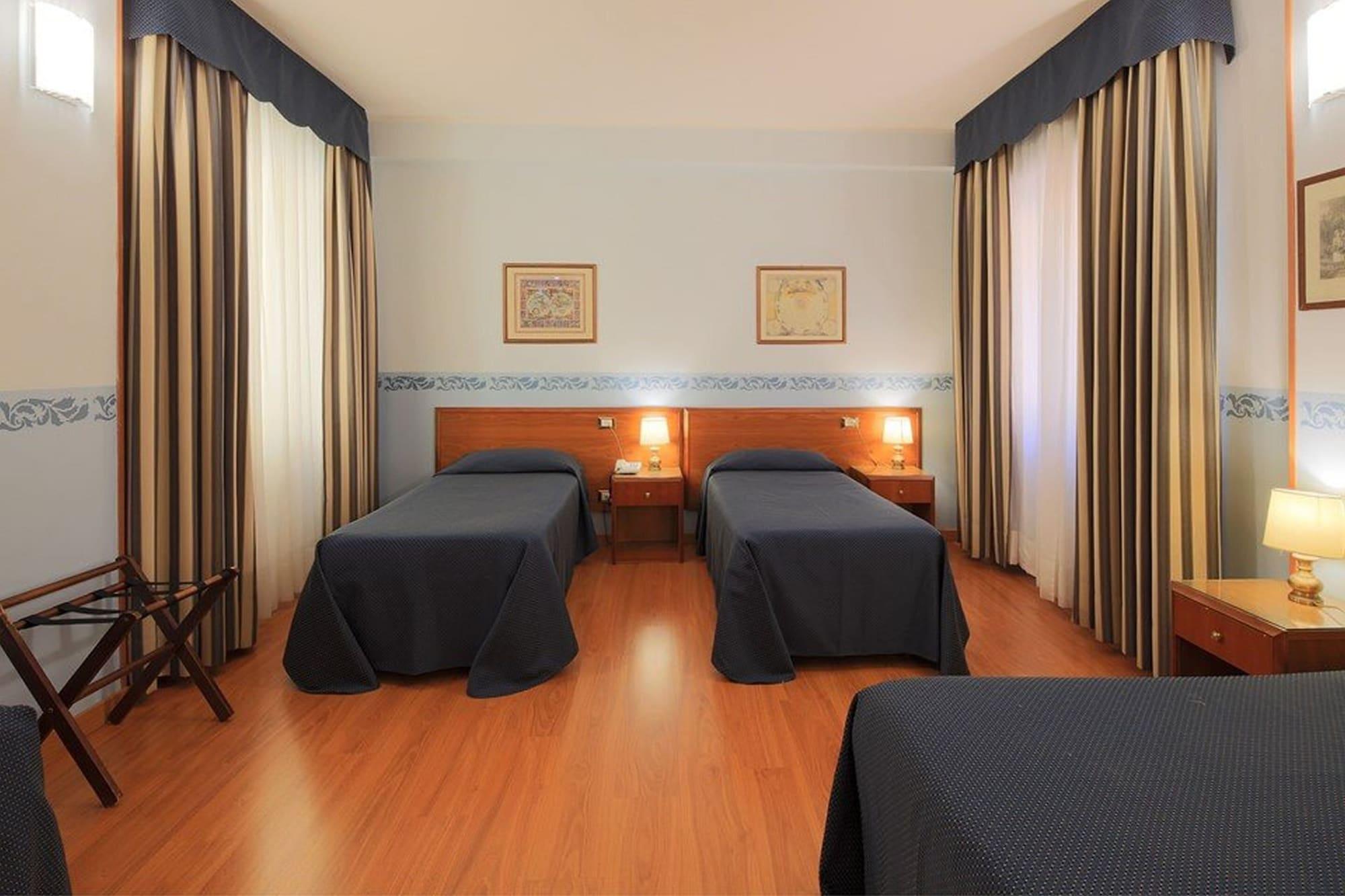 Terminus & Plaza 3*