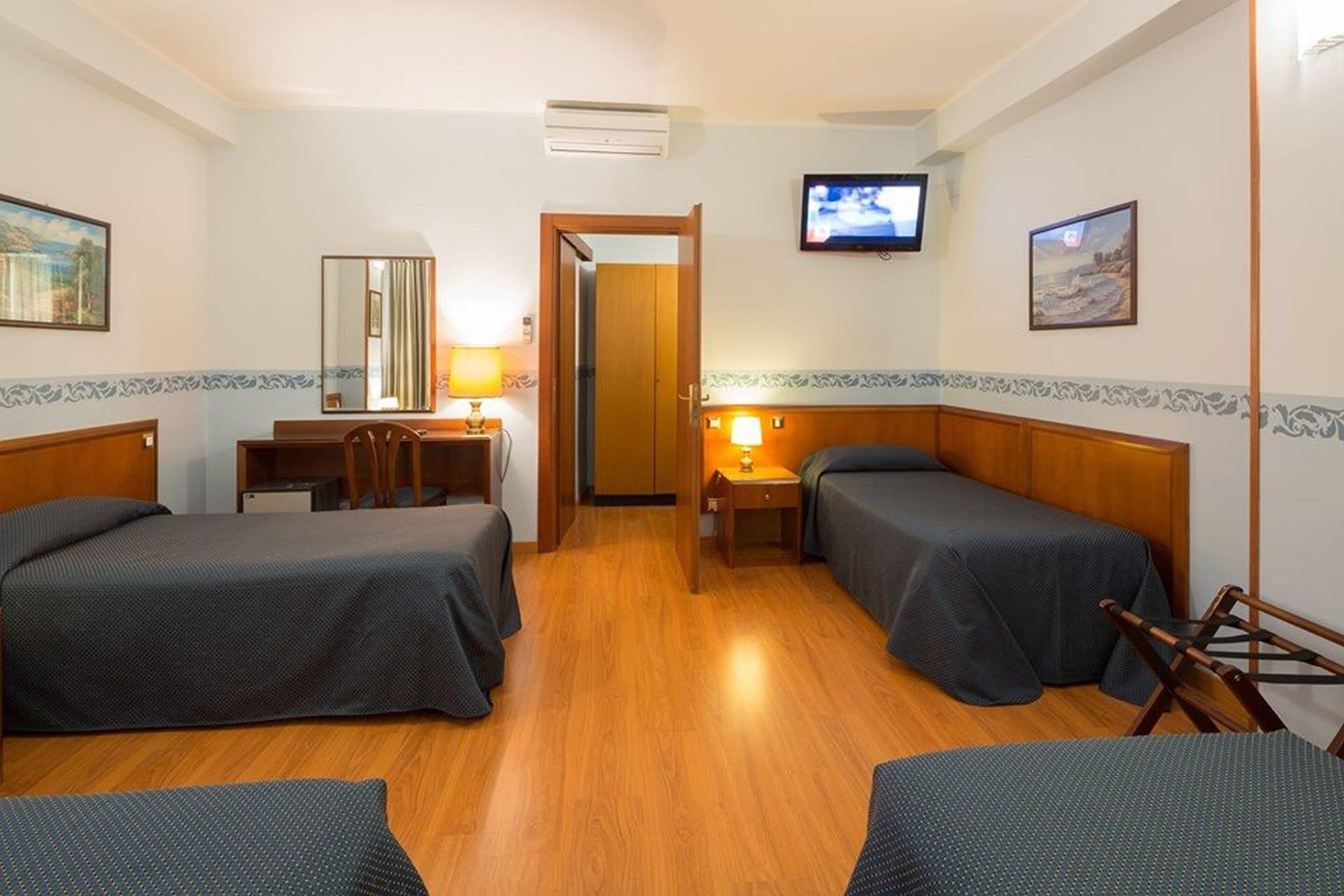 Terminus & Plaza 3* Pisa