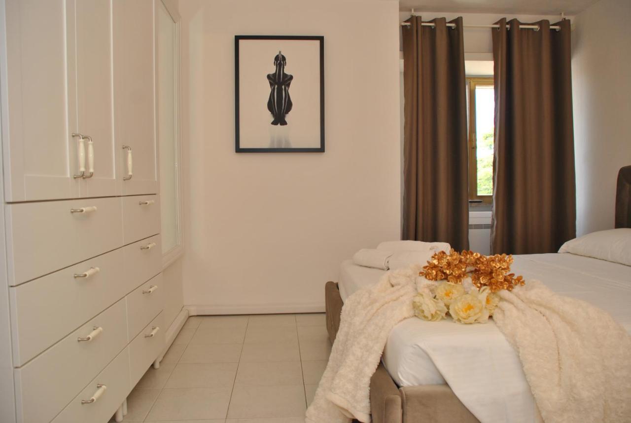 La Petite Maison Apartment *
