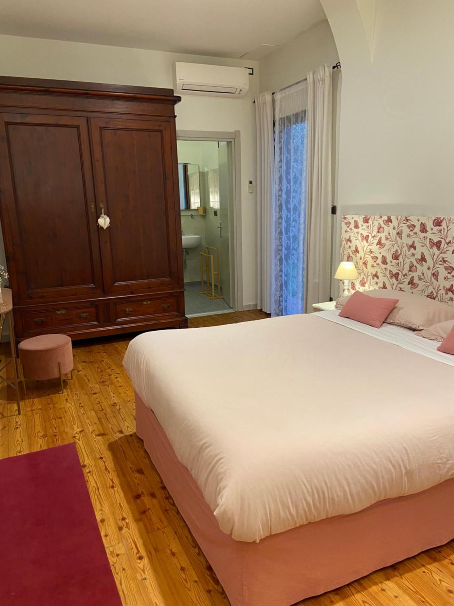 Acomodação com café da manhã  Victoria House Pisa
