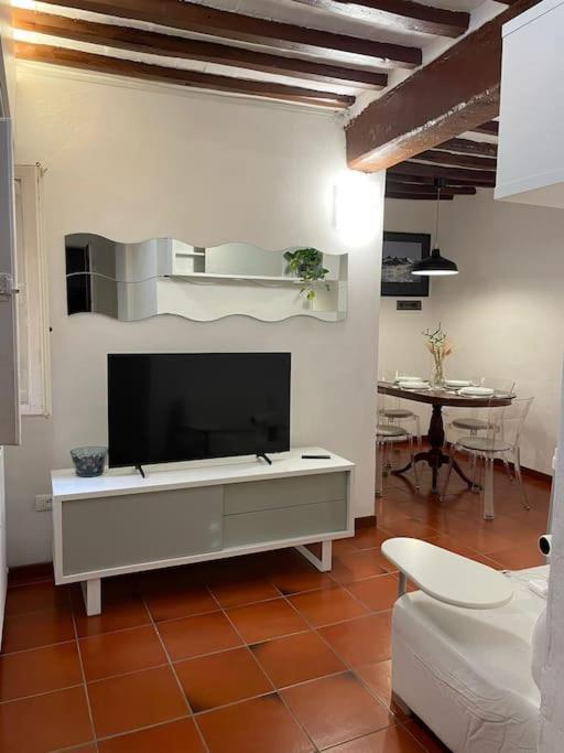 Apartamento Casa Storica Nel Cuore Di - Lungarno