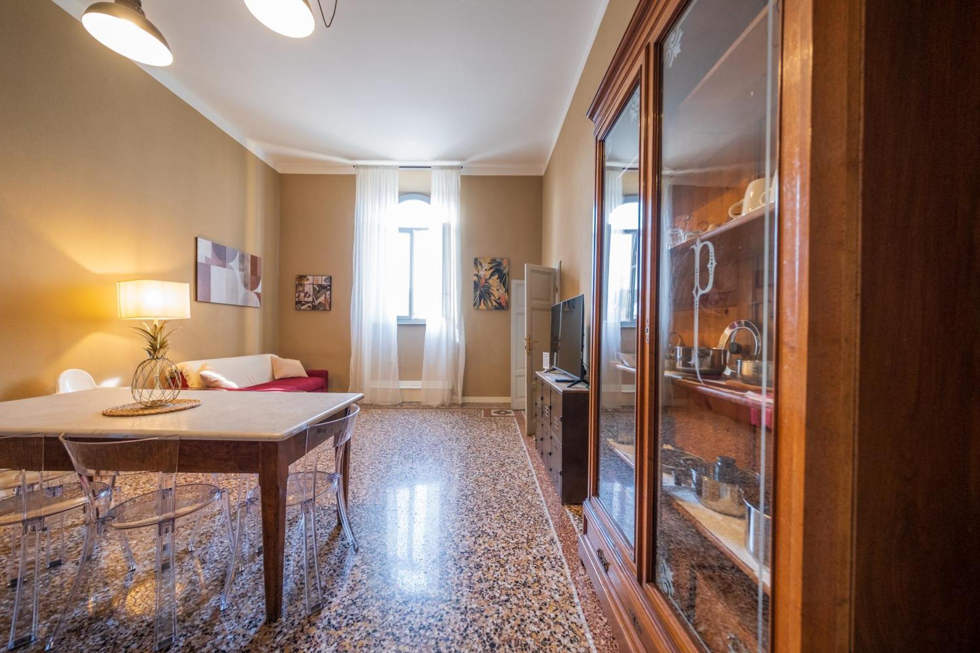 Lungarno Buozzi 7 Apartment